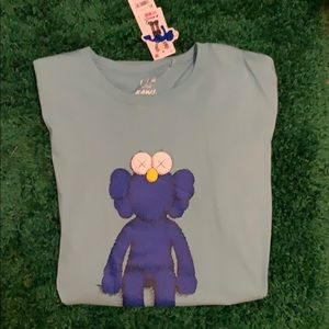 Never worn Kaws x Uniqlo tee